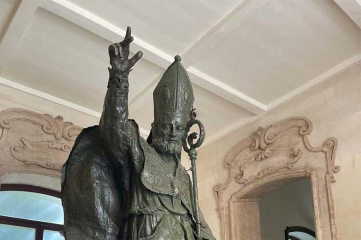 statua-di-Sant'Oronzo-Lecce - Palazzo Carafa